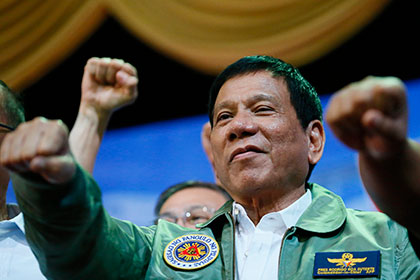«Идите к черту»: скандальный президент Филиппин строго ответил парламенту европейского союза