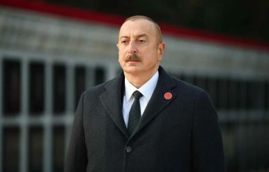 Алиев продолжает наглеть. Он снова потребовал признать вину России за самолет и готовит иск в международный суд
