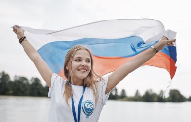 Зумеры бьют рекорды! 88% гордятся, что русские — молодежь задаёт новый патриотический тренд