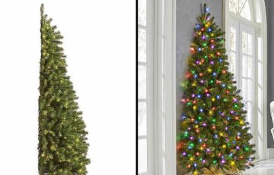 Новый праздничный хит: почему россияне выбирают елки-половинки за полную цену