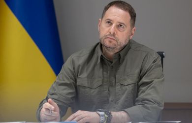 Русский Харьков пошел в атаку. Ермака объявили в розыск