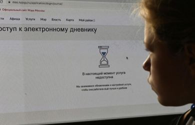 «Почему люди должны платить за информацию о своих детях — оценки и домашние задания? Это абсурд»: депутат