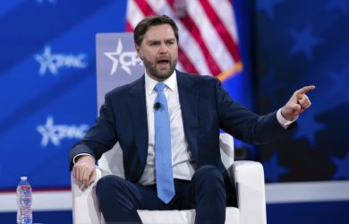 Вэнс поставил точку! «Деньги пенсионерам Америки, а не Украине» — Трамп ломает планы Киева!