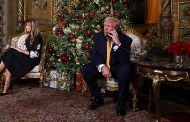 Трамп жалуется на работу: Украина отвлекает от рождественских дел, Санта не может ждать