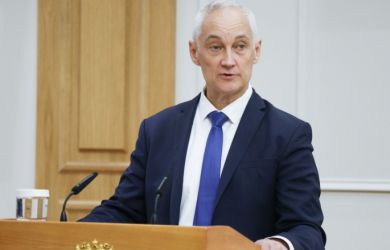 Одесса в полублокаде: Украина тонет без зерна — Белоусов ломает враньё в армии за Победой 2026