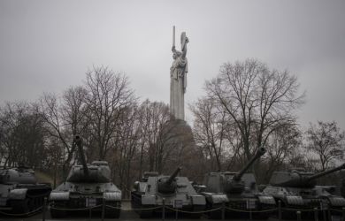 Колонны армии России несутся на Киев. Зеленский «плюёт в лицо» главам ЕС. Капитуляция Украины близка?