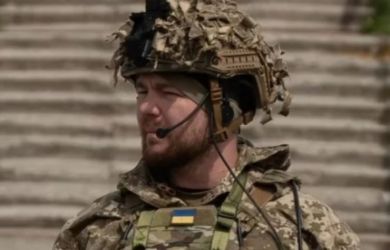 Комбат ВСУ без шлема разгуливает по Купянску. Рыбарь разоблачил украинский блэф — наши в 10 км