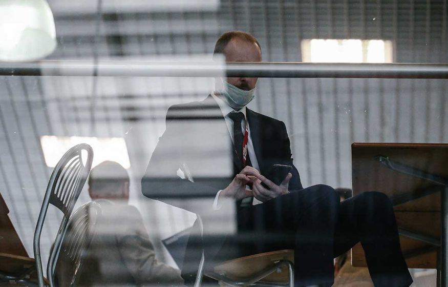 От нищих требуют, а олигархи уходят от налогов — в Госдуме предложили изменить правила игры