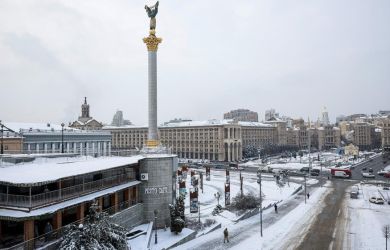Дома чиновников не бомбят, а киевляне мерзнут: почему элита на Украине не страдает от кризиса?