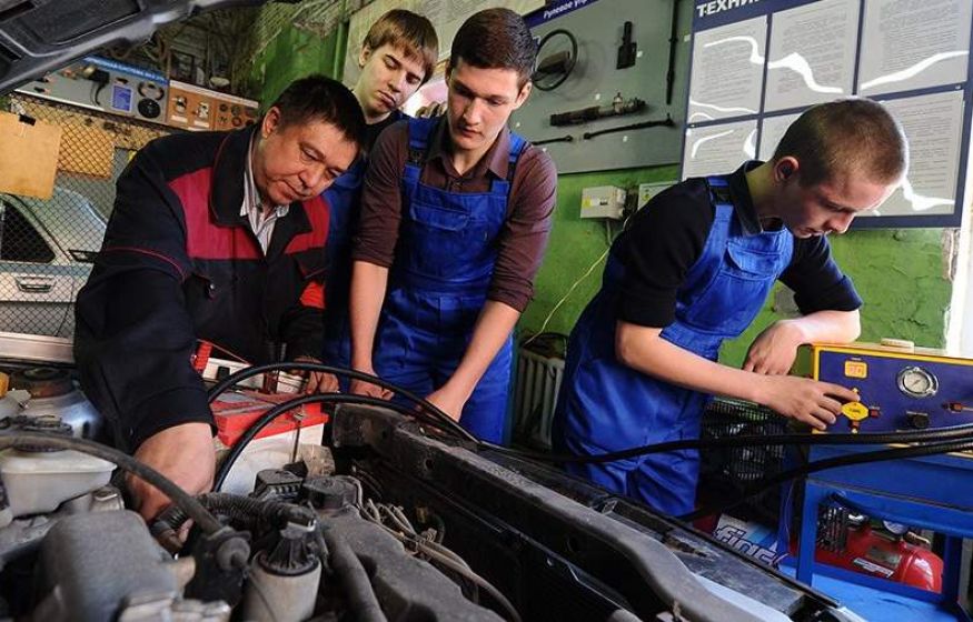 Среднее профобразование исчезнет. Путин заставил Запад финансировать СВО. Пенсионный возраст повысится? Главное к 21:00