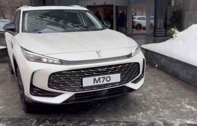 Москвич M70 и M90 за 2,69 млн. Новые кроссоверы шокируют ценой и мощью — полный привод в базе