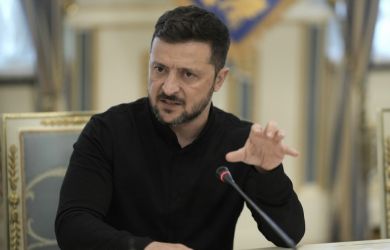 «Миротворцы» наточили ножи: Лондон и Париж бросят 10 тысяч штыков под Киев по просьбе нелигитимного главы