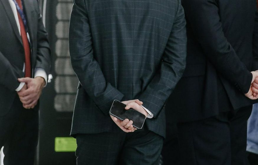 «Олигархи — священная корова, их не тронут. Бюджетный кризис оплатят простые россияне»: шокирующее признание в Госдуме