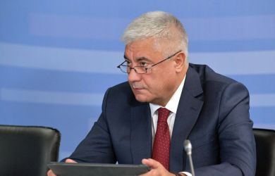 Колокольцев в шоке: коммерсанты наглеют и гонят оружие морем прямо за бугор, пока наши парни сидят в окопах