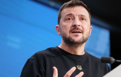 Подлизывается, как умеет! Зеленский заготовил для Трампа «волшебный» айпад, но презентация провалилась