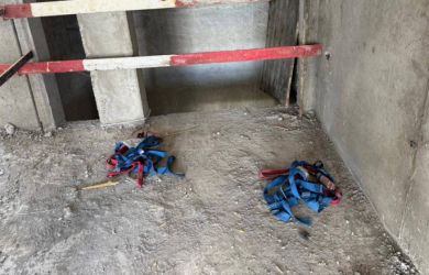 Двое рабочих погибли на стройке в Москве: рухнули с высоты