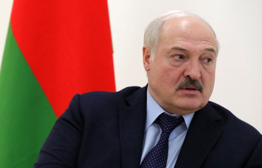 «Ракеты быстрее закончатся, чем территория»: Лукашенко призвал США не лезть к России