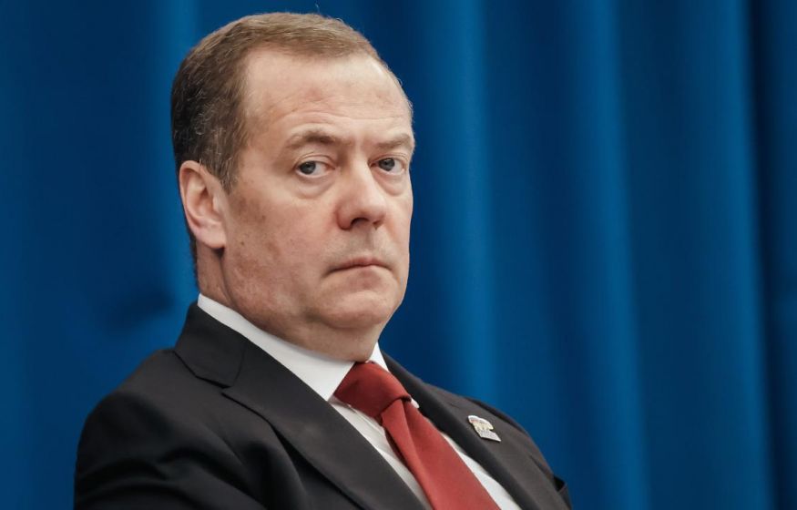 Нужно ввести новые сборы с ЕС на российский экспорт и отправить эти средства на СВО: Жёсткий ответ Медведева