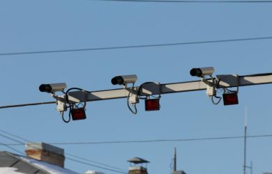 Россиян продолжают гнобить тотальным контролем: Делягин раскрыл, как поездка на море превратили в кошмар