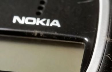 Рекорд без дисплея: кнопочная Nokia обошла iPhone в истории продаж
