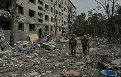 «Нас опять обманули»: военкор — о посредниках, которые воюют с нами одной рукой и мирят другой