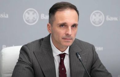 О как! Цены запредельные? «Я не знаю, сколько надо зарабатывать, чтобы это покупать» — директор департамента ЦБ Данилов