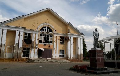 Правительство отправить в Суджу, а паркетных генералов со звездами в отпуск в Купянск: военкоры о завершении СВО