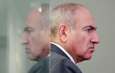 «Русским чиновникам пора определиться со страной, на которую они работают. Пашинян сосет ресурсы из РФ ради ЕС»: эксперт