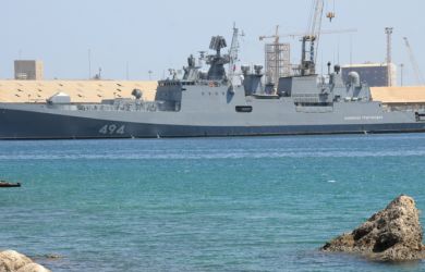 «Адмирал Григорович» против наглой яхты: Минобороны РФ о том, как стрельба из оружия отрезвила экипаж британской яхты