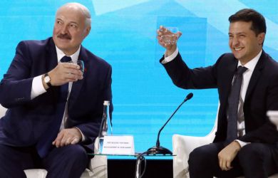 «Неделя на раздумья»: Зеленский пригрозил Лукашенко уничтожением техники на границе, если та не будет убрана в срок