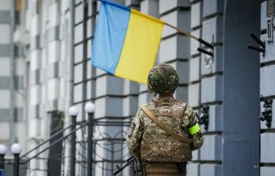 В ВСУ нарастает хаос из-за новых контрактов. ЦБ определил ключевую ставку. Зеленский угрожает Лукашенко: главное к 21:00