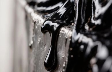 Кремль пригрозил судом покупателям нефти с задержанного танкера Smyrtos