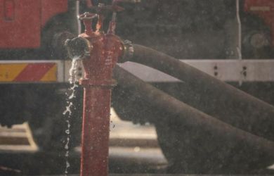Массовая атака БПЛА на Ростовскую область: в Азове вспыхнули нефтебазы. Что известно?