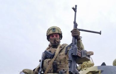 «Почему нет?»: Царёв о сенаторской инициативе взять в армию всех, кто хочет, даже хромых и раненых