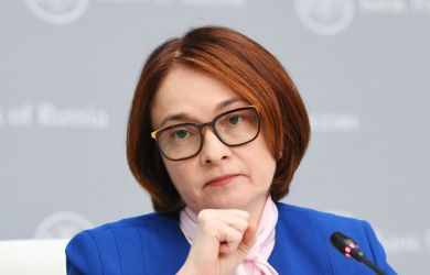 Цены растут из-за топлива — Набиуллина назвала это временным явлением. ЦБ объяснил, почему бензин бьёт по инфляции