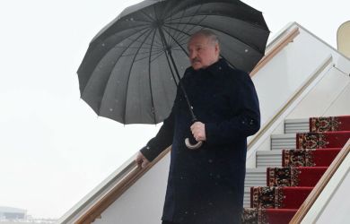 Лукашенко срочно прилетел в Москву. Запад требует от России позорного мира. Надвигается буря…