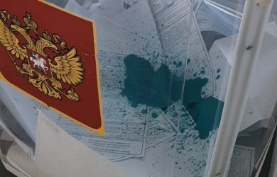 В Тюмени аптекам сказали не продавать больше пяти флаконов, чтобы не заливали урны с бюллетенями, как в 2024 году