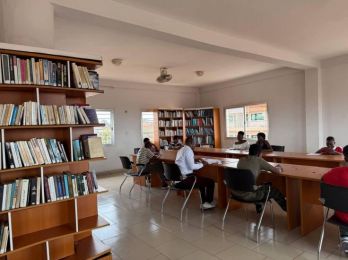 Русские учебники и сказки откроют Россию для гвинейцев