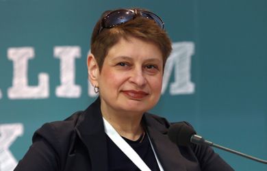 Живёт в США, учит Россию? Депутат жёстко ответил правнучке Хрущёва