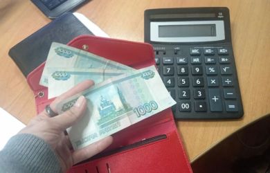 Наличные против безнала: треть покупок в России ушла из цифры