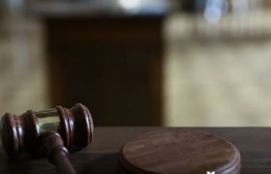 СК возбудил дело об экстремизме против 11 ярославцев, включая 7 школьников. Что произошло?