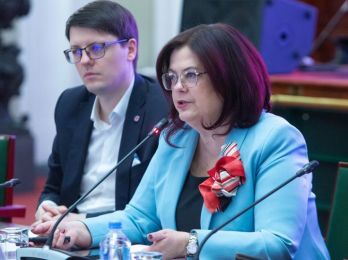 Елена Дыбова: важно поддержать семейные компании после атак на склады маркетплейса